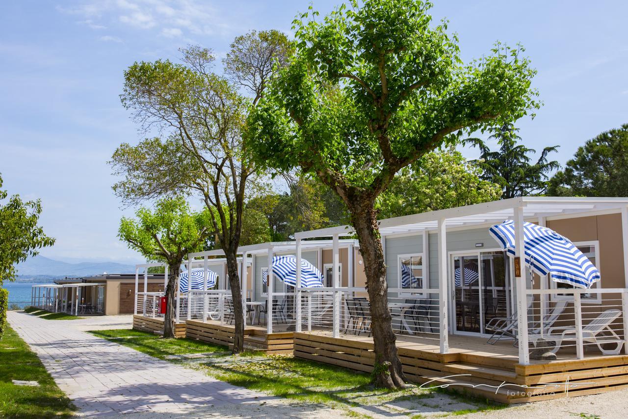 Camping Bergamini Hotell Peschiera del Garda Exteriör bild